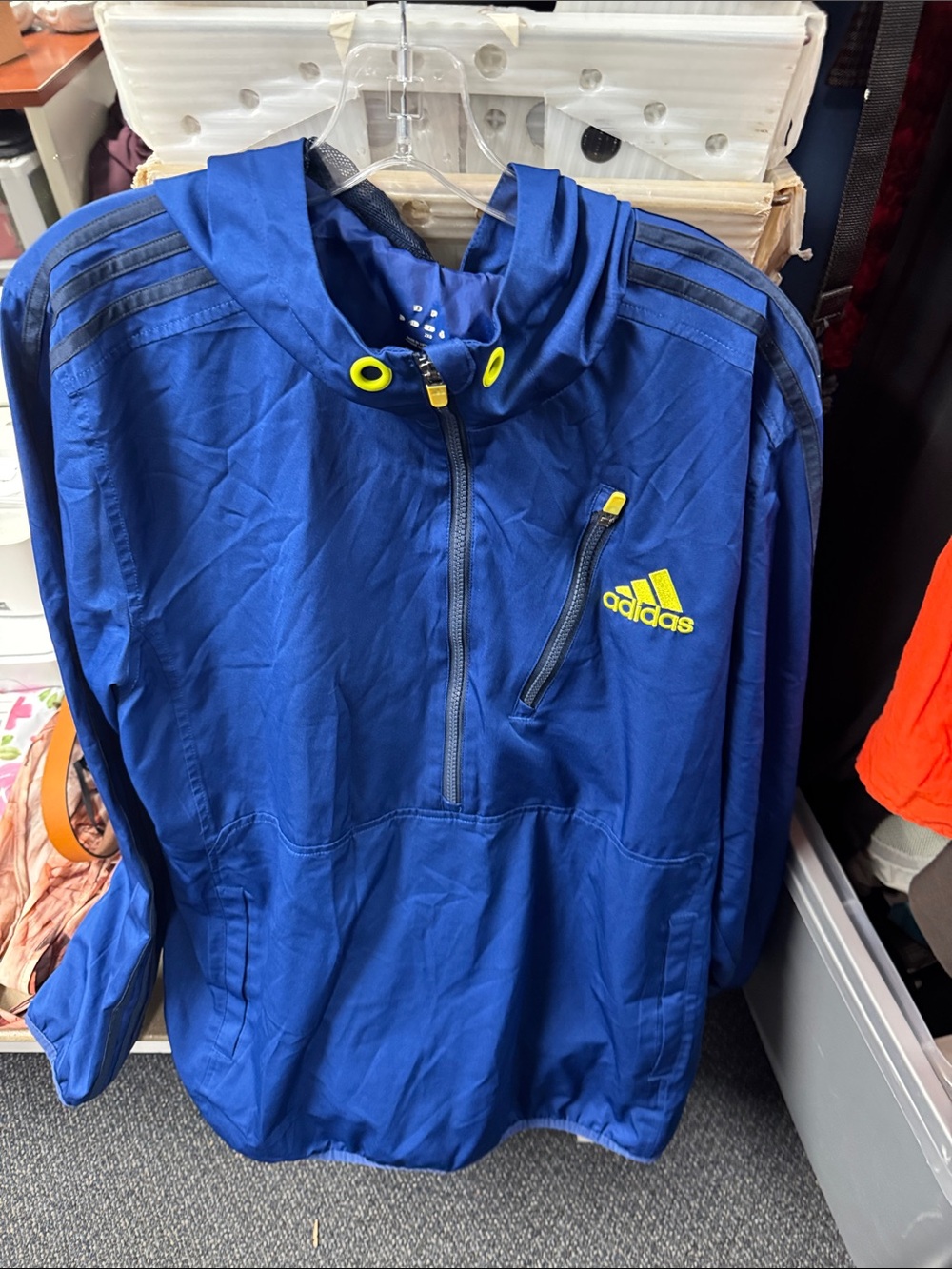 Adidas jacket 2XL // 092580